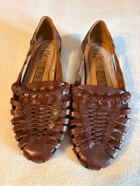 The Leather Collection Vintage WideWidth Brown Woven Leather Loafer Flat Sandals